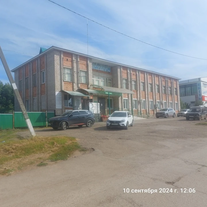 Часть помещения с долей ЗУ.с. Шаран, ул. Центральная, д.21.